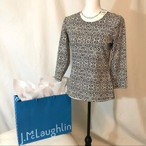 NWT J.McLaughlin Black & Off White Top (Tee)